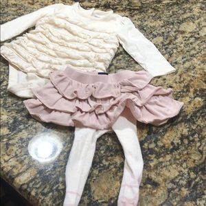 Gap Baby size 6-12 month outfit cream & mauve